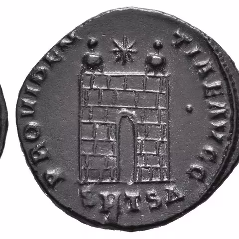 Follis, Thessalonica, 326-328, Rv: PROVIDENTIAE AVGG, táborová brána,