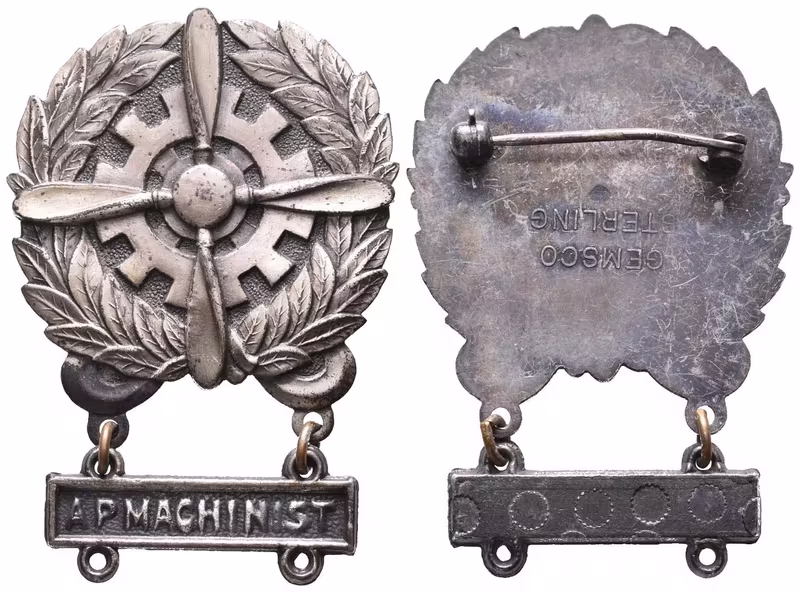 USA, Stříbrný Odznak leteckého mechanika