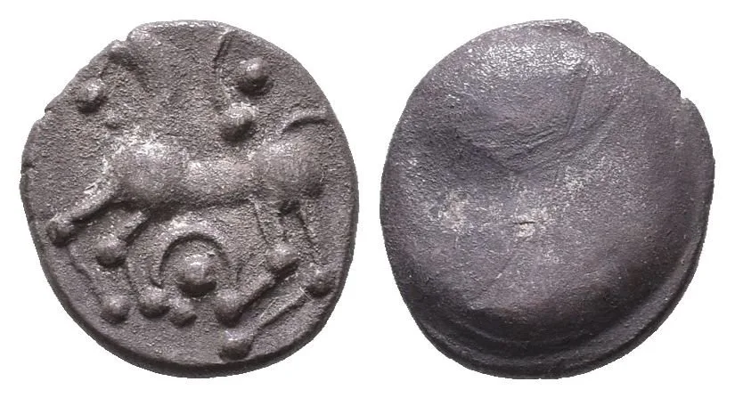 AR Obol, typ Němčice/Roseldorf II, Hladký hrbol / Koník zleva, pod nohama — 1
