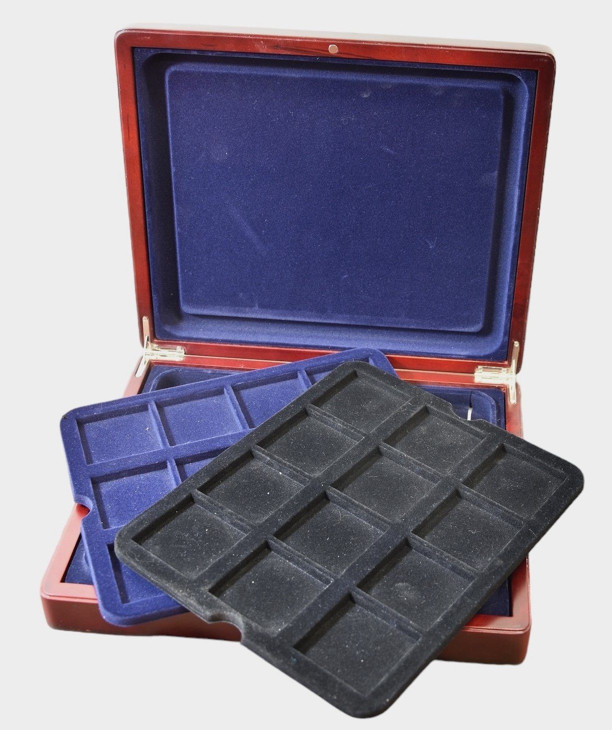 Použité - Dřevěná Etue - 2. patrová, plata