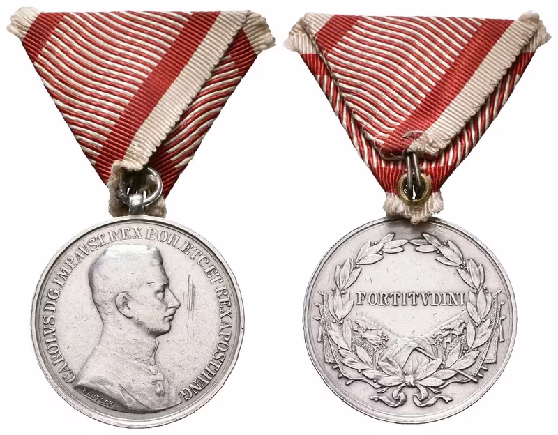 Medaile za statečnost, stříbrná, I. třída