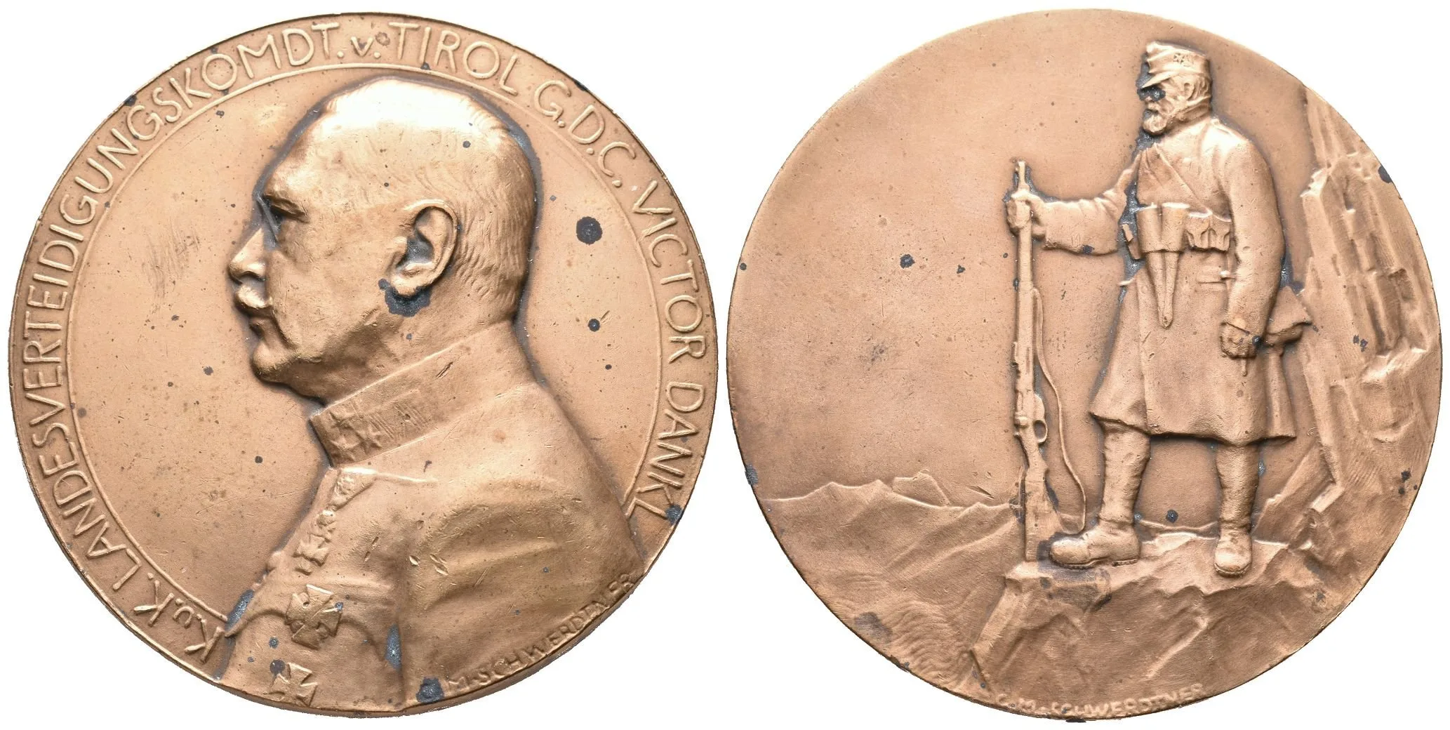 AE Medaile b.l. (1915) - Victor Julius Ignaz Ferdinand svob. pán von Dankl. — 1