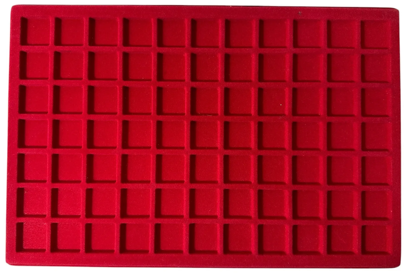 Použité - Plato 24x24 mm - 7 x 11 - Červené