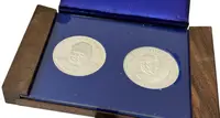 Kajmanské ostrovy, Sada pamětních mincí 25 Dollars a 20 Crowns - Winston Churchill