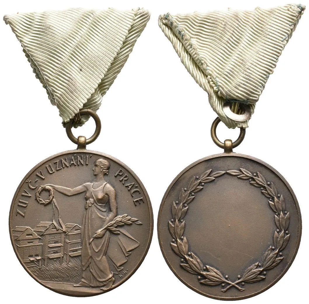 AE Medaile b.l. - V uznání zásluhy, Zemský ústřední včelařský spolek. Bronz 40 mm, stuha — 1