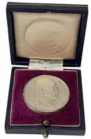 AR Medaile 1935 - K 85. narozeninám T. G. Masaryka. Poprsí T. G. Masaryka zprava, — 2