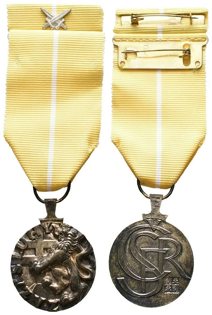Česká a Slovenská federativní republika — 1