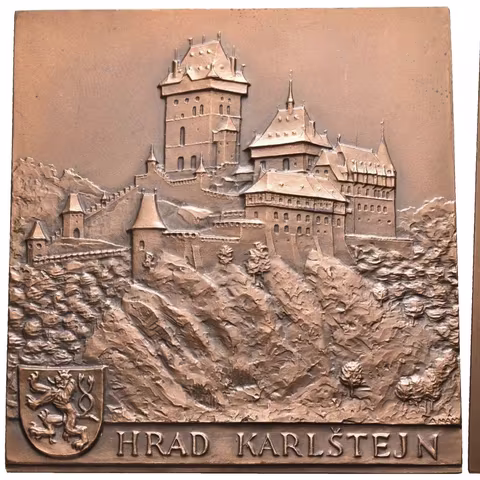 AE Plaketa b.l. - Hrad Karlštejn. Pat. bronz 71,5 x 68,5 mm, etue