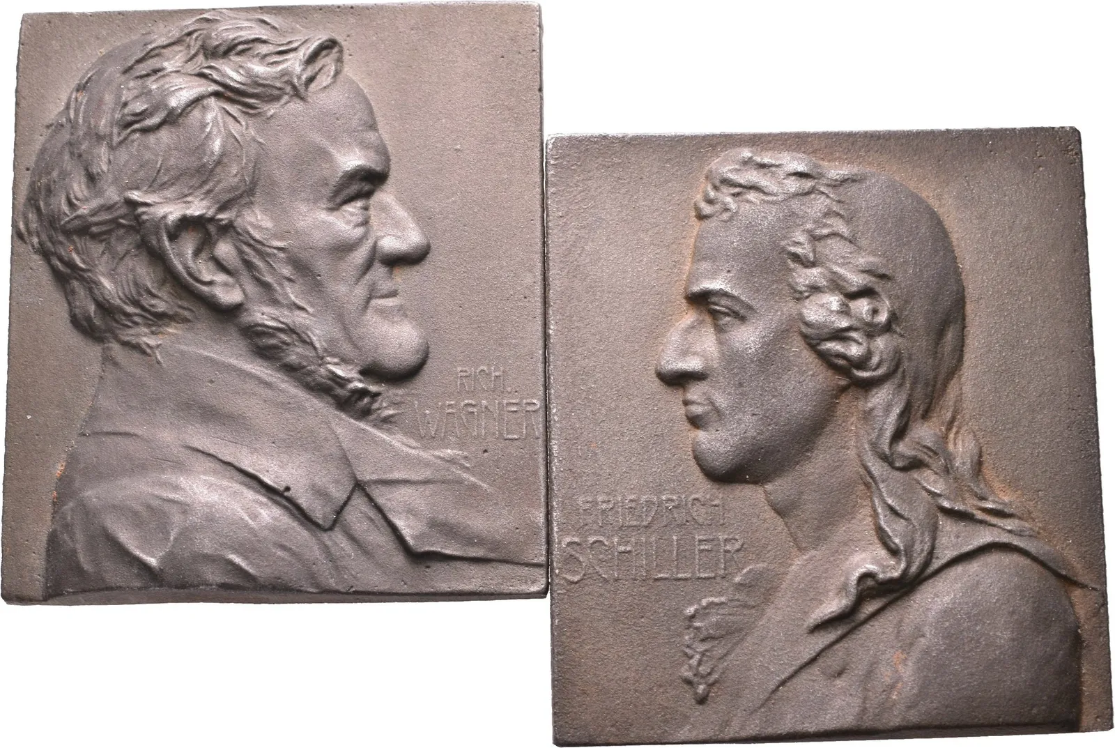 AE Plaketa b.l. (Stiastny) - Richard Wagner a Friedrich Schiller. 65 x 57 mm_2 ks — 1