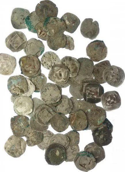 Neurčené fenikové ražby, 13. -15. století — 1