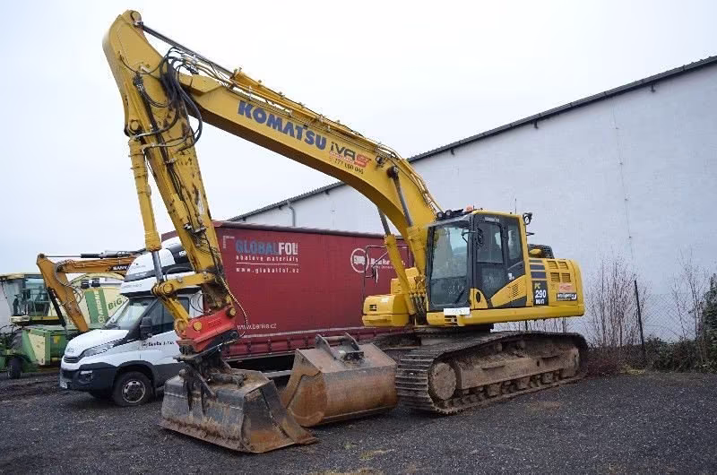 KOMATSU PC 290NLCI PÁSOVÉ RYPADLO + RYCHLUPÍNAČ,LŽÍCE A SVAHOVÁ LOPATA