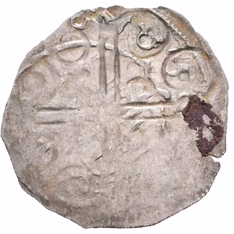 Široký fenik pro 2. křížovou výpravu 1147-1148. Široký berlový kříž s trojlístkem mezi rameny,