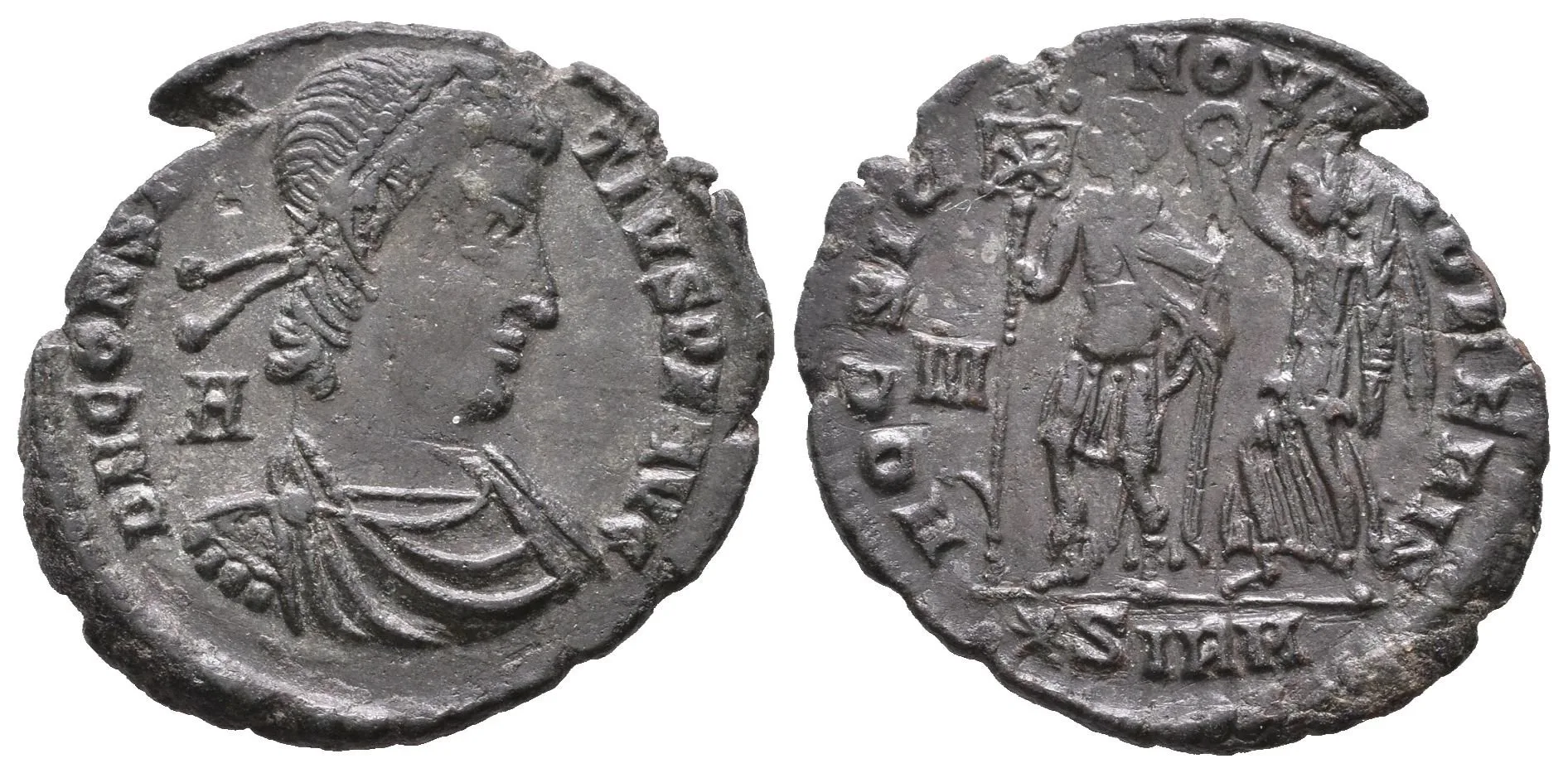 AE 2, Siscia, 350, Rv:  HOC SIGNO VICTOR ERIS, stojící císař zleva drží standartu — 1