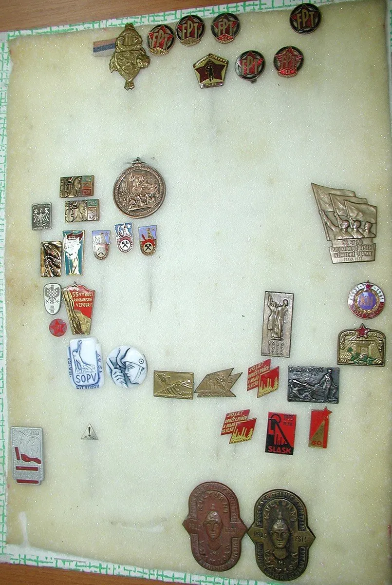 Sbírky, loty, partie — 1