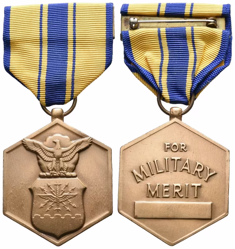 USA, Medaile Za zásluhy letectva
