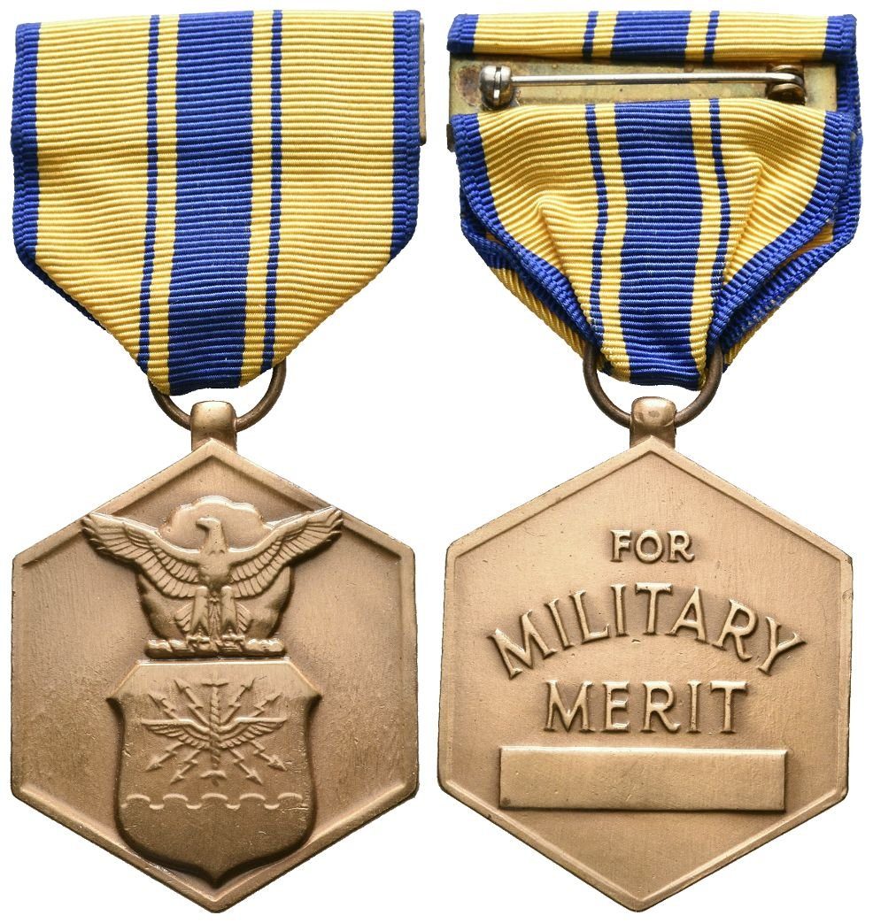 USA, Medaile Za zásluhy letectva