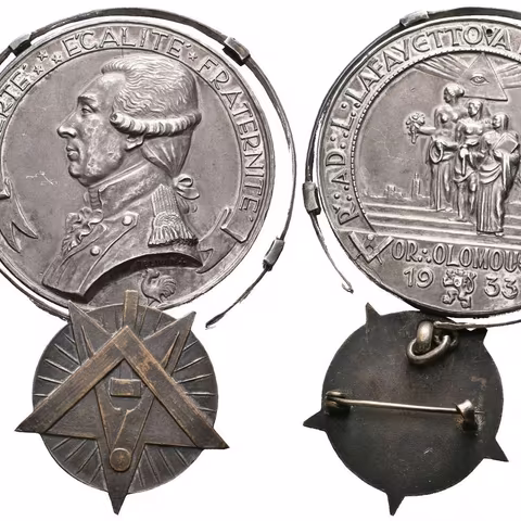 AR Medaile 1933 - Lafayettova zednářská lóže na třech rovinách. Poprsí