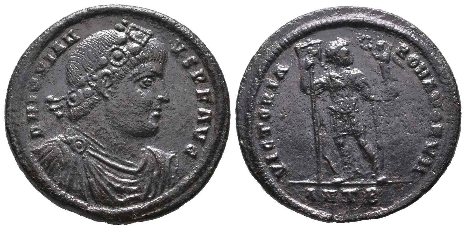 AE 1, Antiochia, Rv: VICTORIA ROMANORVM, stojící Jovianus zleva drží Victorii — 1