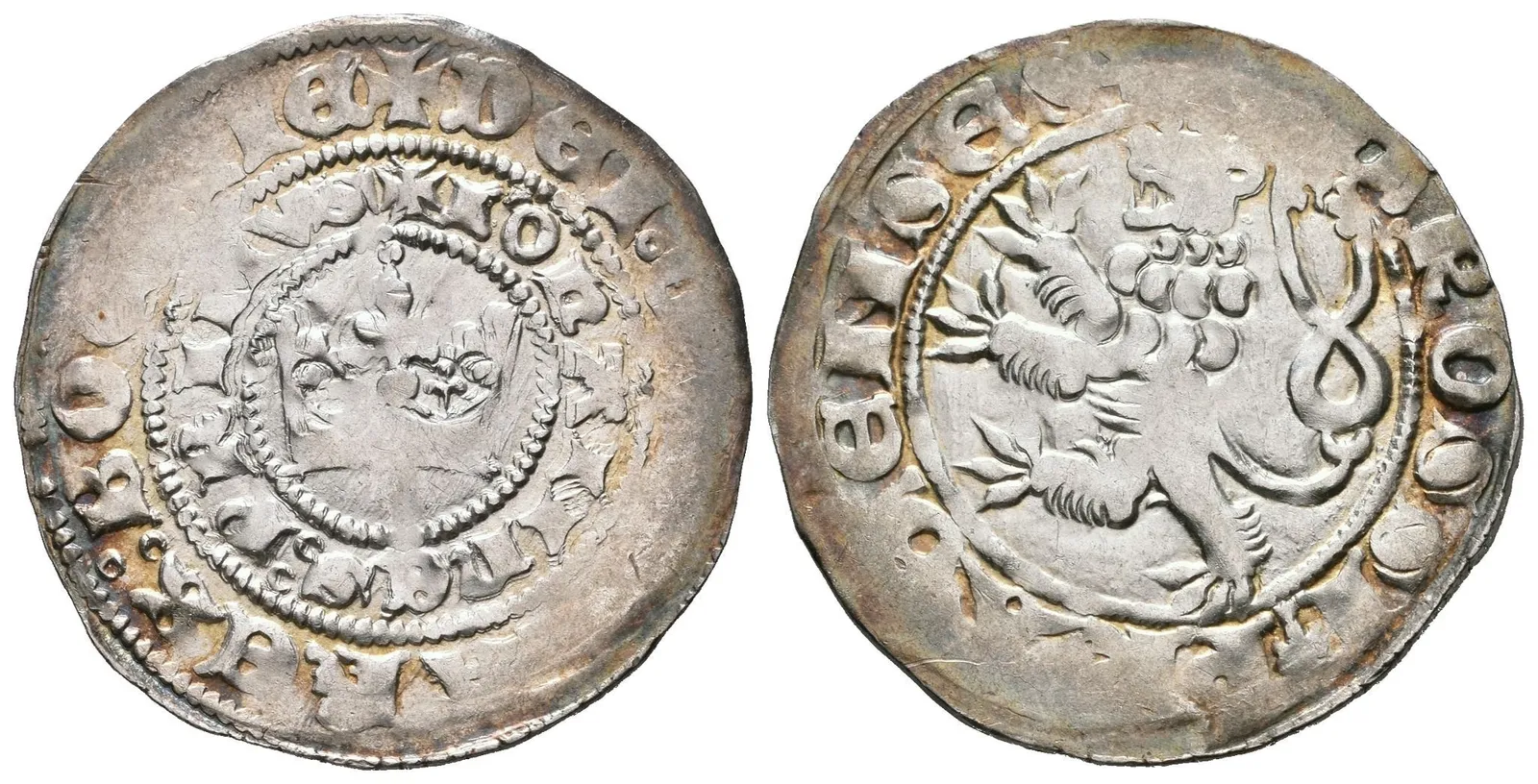 Pražský groš, Cn.36, menší zavalitější lev, rubní znaménko "9", pěkná patina — 1