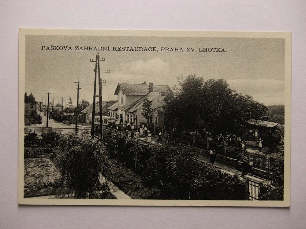 Praha 4, Lhotka, Paškova zahradní restaurace — 1