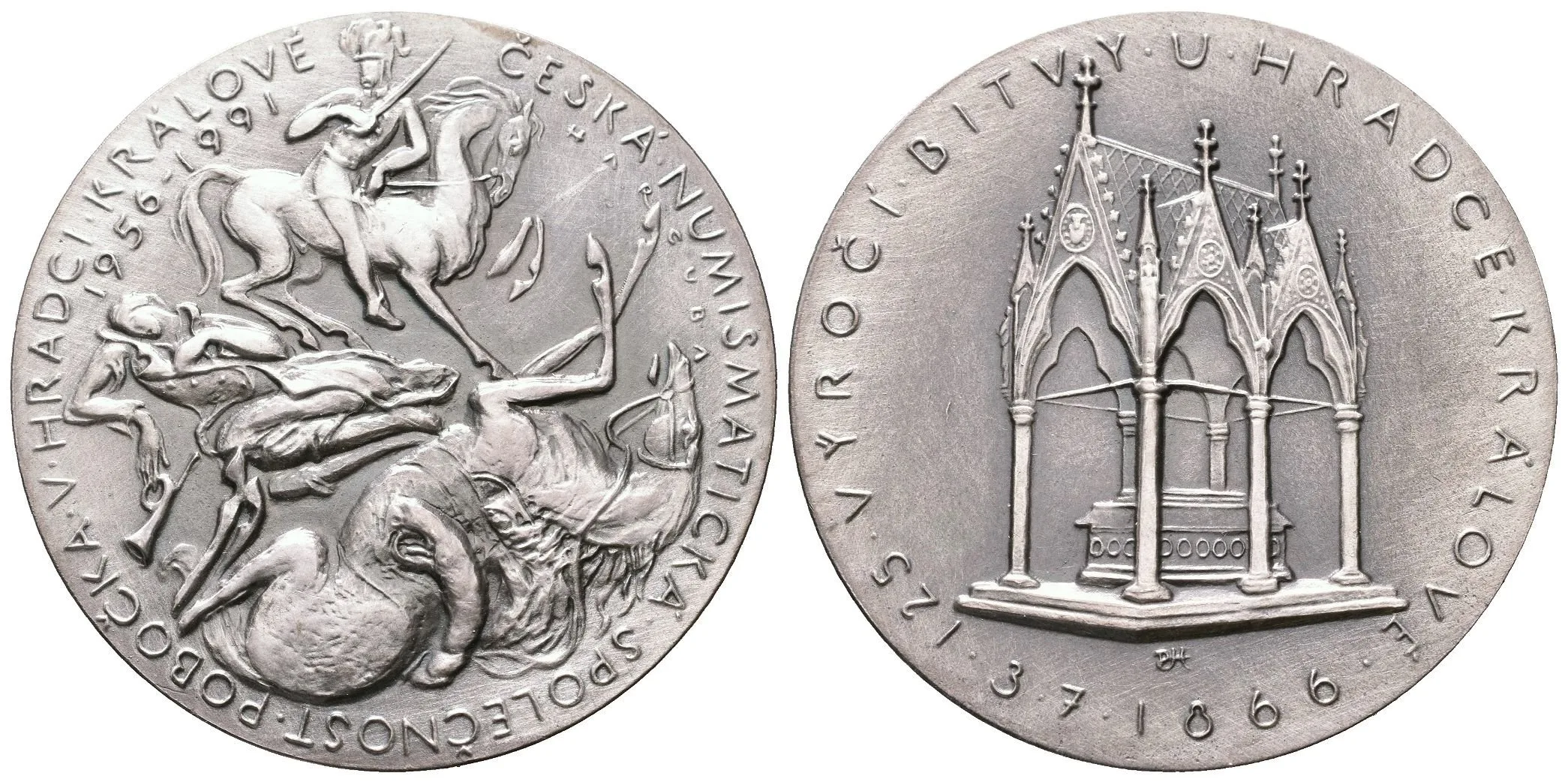 AE Medaile 1991 - 125 let bitvy u Hradce Králové, Památník bitvy. Postř. — 1