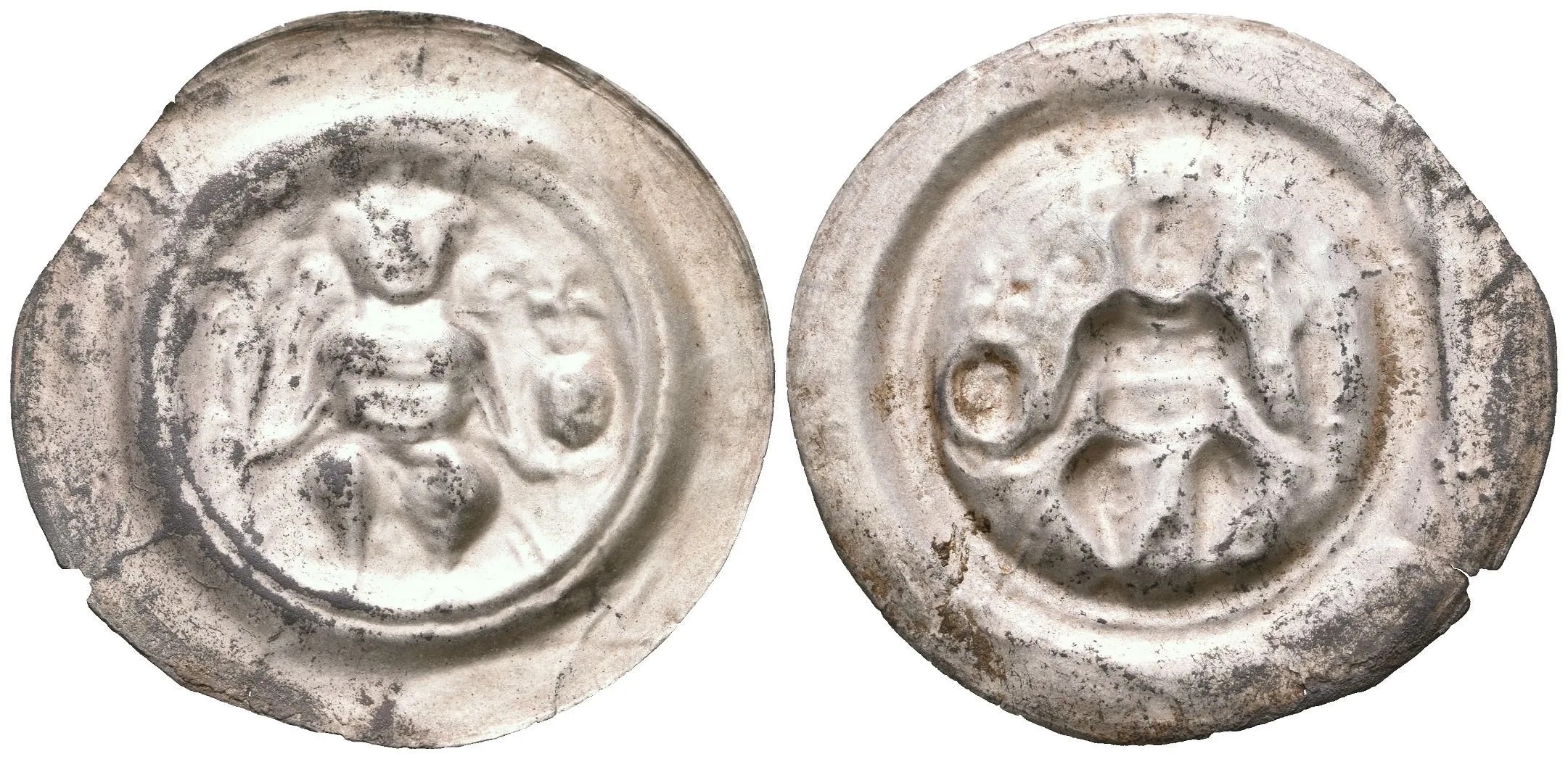 Velký brakteát, Cach 684a, opis REX, viz Num. listy 65/2010-2, str. 59-64, — 1