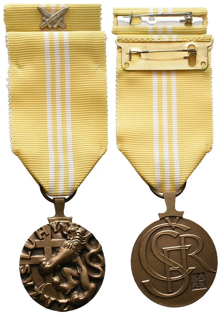 Česká a Slovenská federativní republika — 1