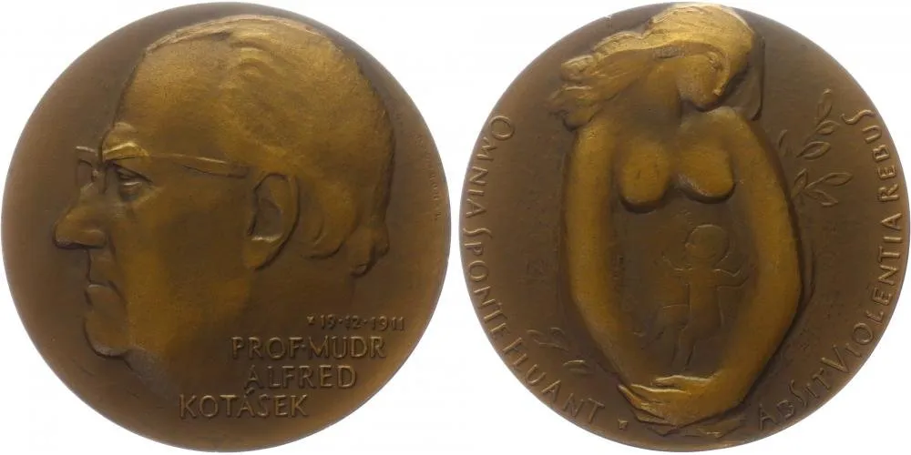 Knobloch Milan, 1921 - — 1