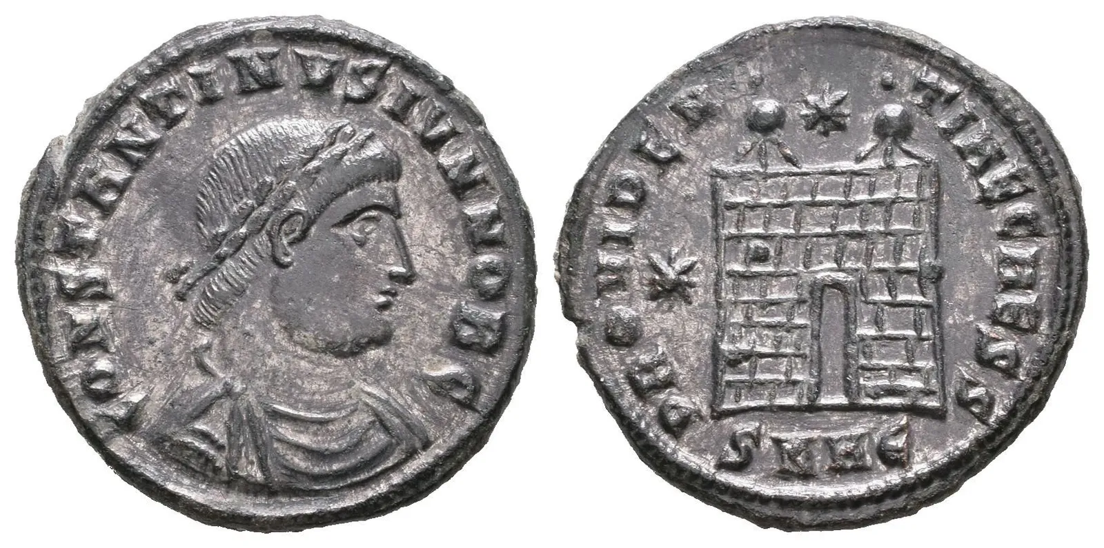 AE 3, Heraclea, 327 - 329, Rv: PROVIDENTIAE CAESS, táborová brána se dvěma — 1