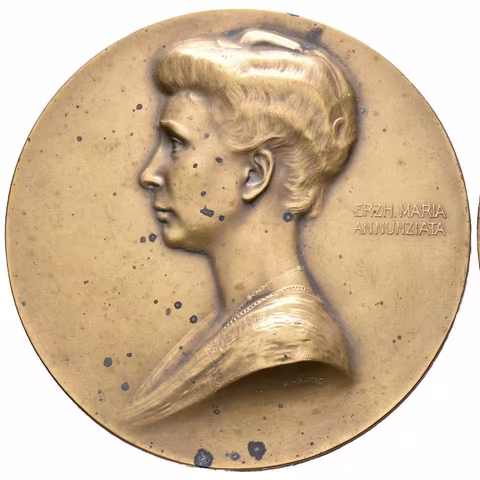 AE Medaile 1916 (A. Hartig) - Portrét abatyše Tereziánského dámského řádu