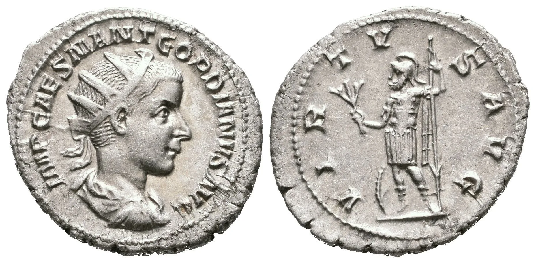 Antoninian, 240, Rv: VIRTVS AVG, stojící Virtus čelně drží oštěp, u nohou — 1