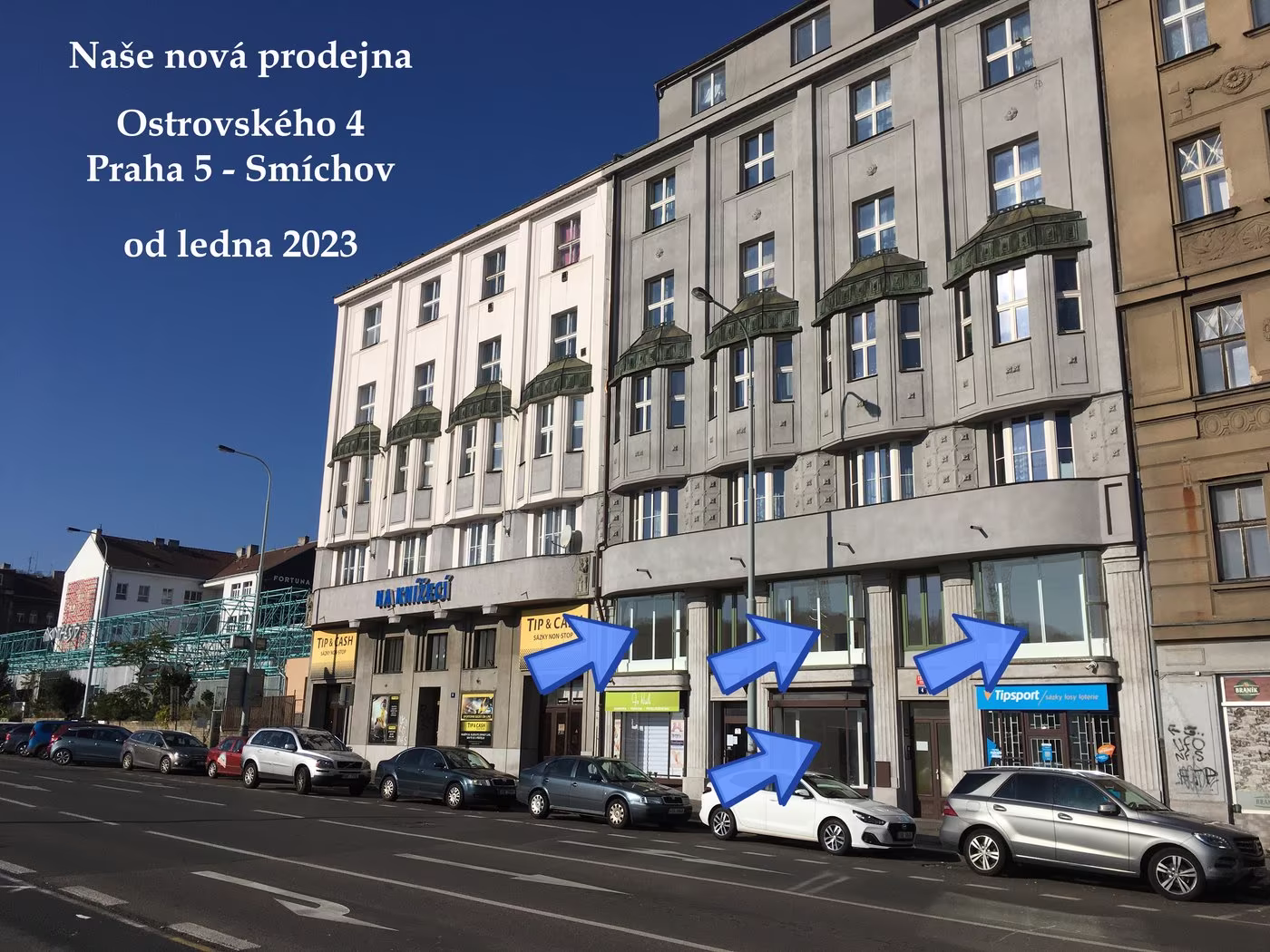 Ostrovského 1332/4 — orientace ke vchodu prodejny AUREA
