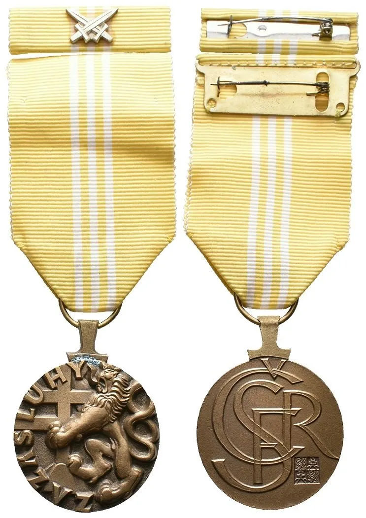 Česká a Slovenská federativní republika — 1
