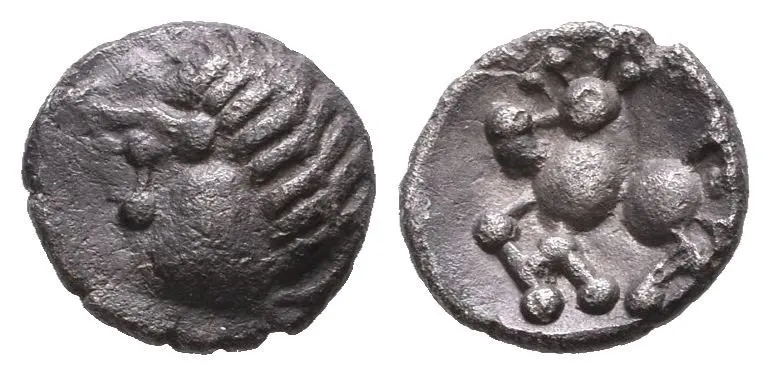 AR Obol, typ Břeclav, Stylizovaná hlava s vlasy a čelenkou vlevo / Stylizovaný koník zleva, — 1