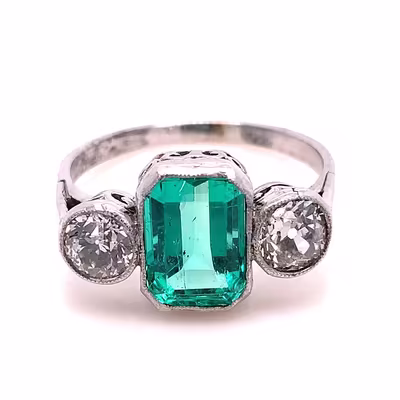 Luxusní prsten s diamanty a smaragdem | Art deco | Československo 1930 | znalecký posudek