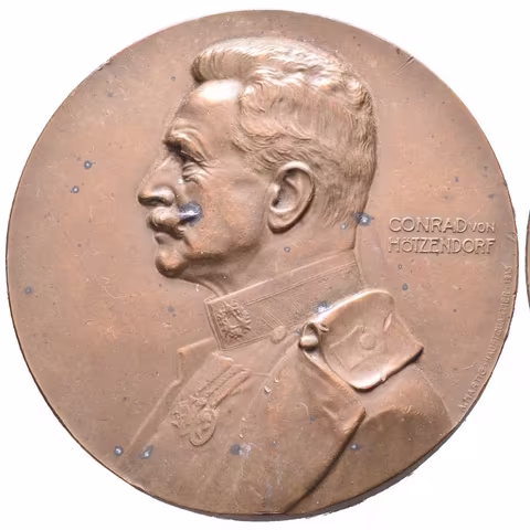 AE Medaile 1915 - Conrad von Hötzendorf. Poprsí v uniformě zleva, nápis /