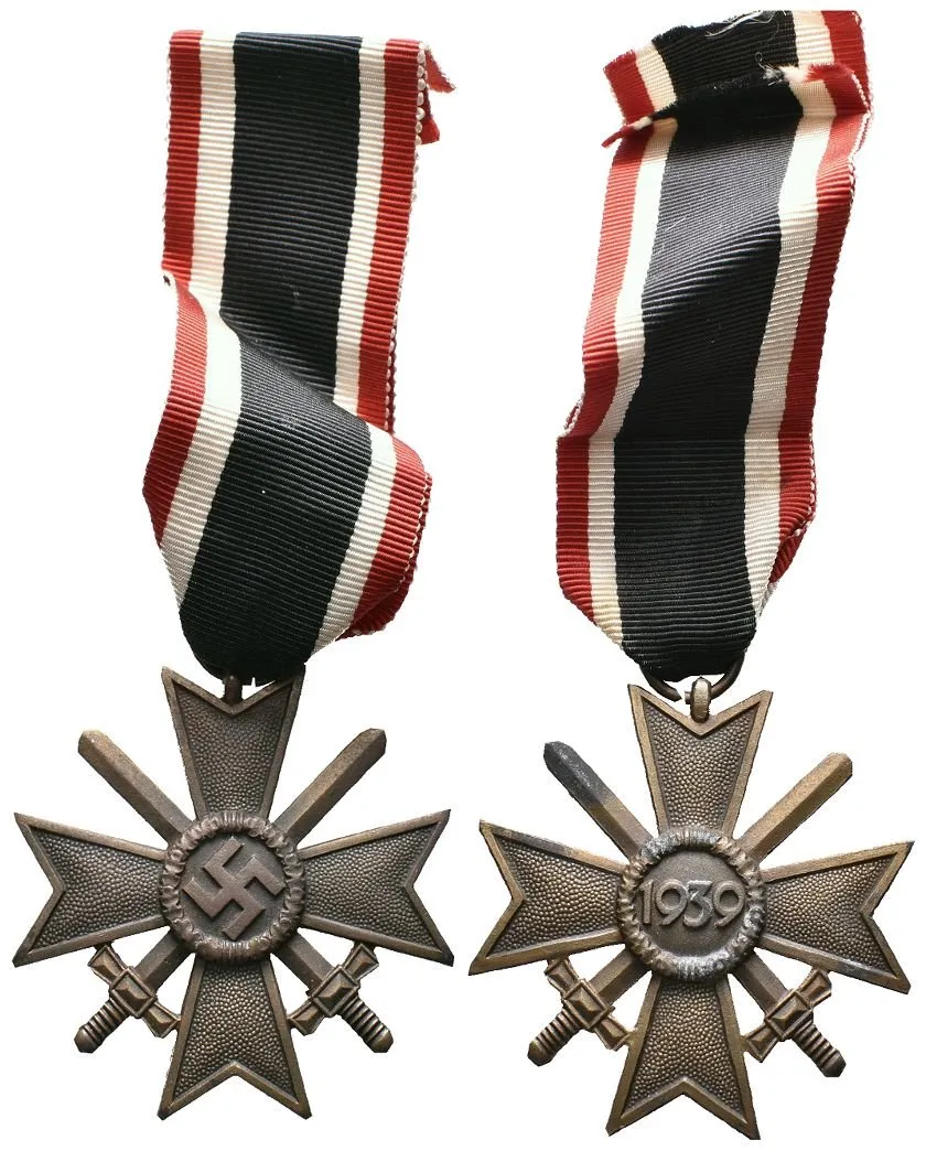 III. Říše, Válečný záslužný kříž II. třídy s meči