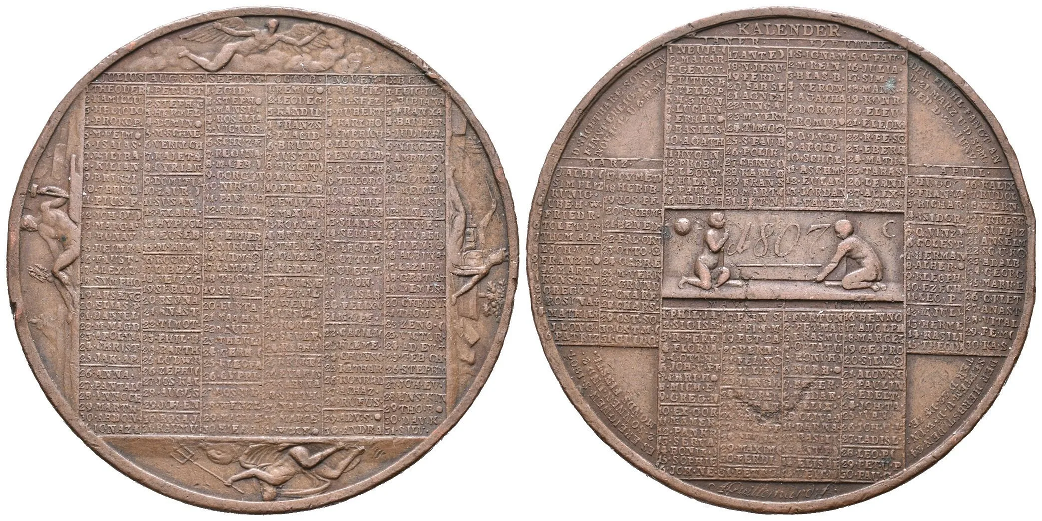 AE Medaile 1807 - Kalendářní. Uprostřed dva putti zasunují desku s letopočtem 1807, — 1