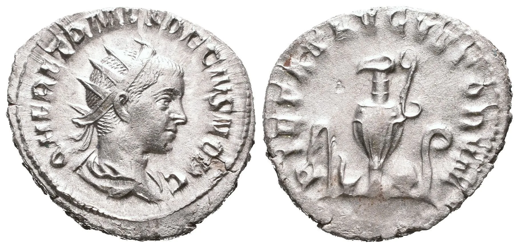 Antoninian, Rv: PIETAS AVGVSTORVM, aspergillum, simpulum, konvice, štít — 1