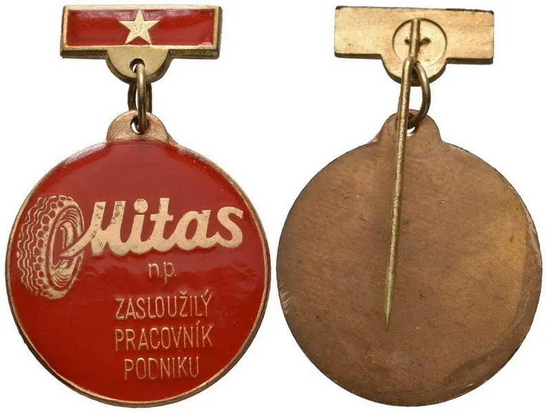 Nejlepší, vzorný, zasloužilý — 1