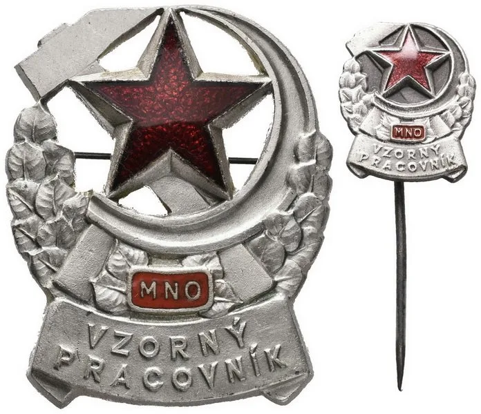 Nejlepší, vzorný, zasloužilý — 1
