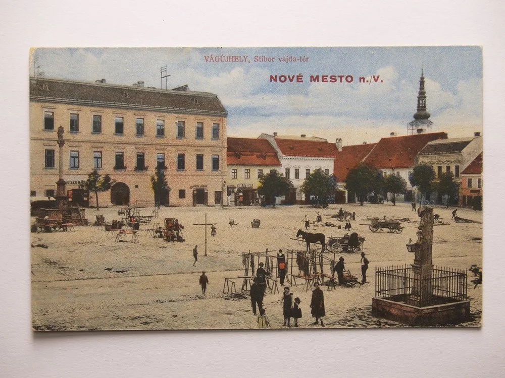 Nové Mesto nad Váhom, náměstí — 1