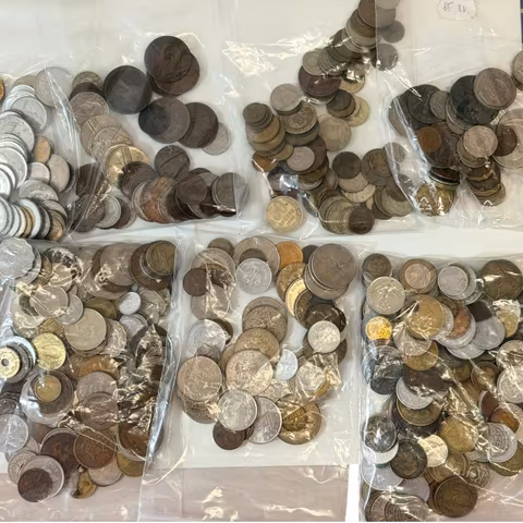 Soubor mincí z obecného kovu z celého světa, období 19. - 20. století,