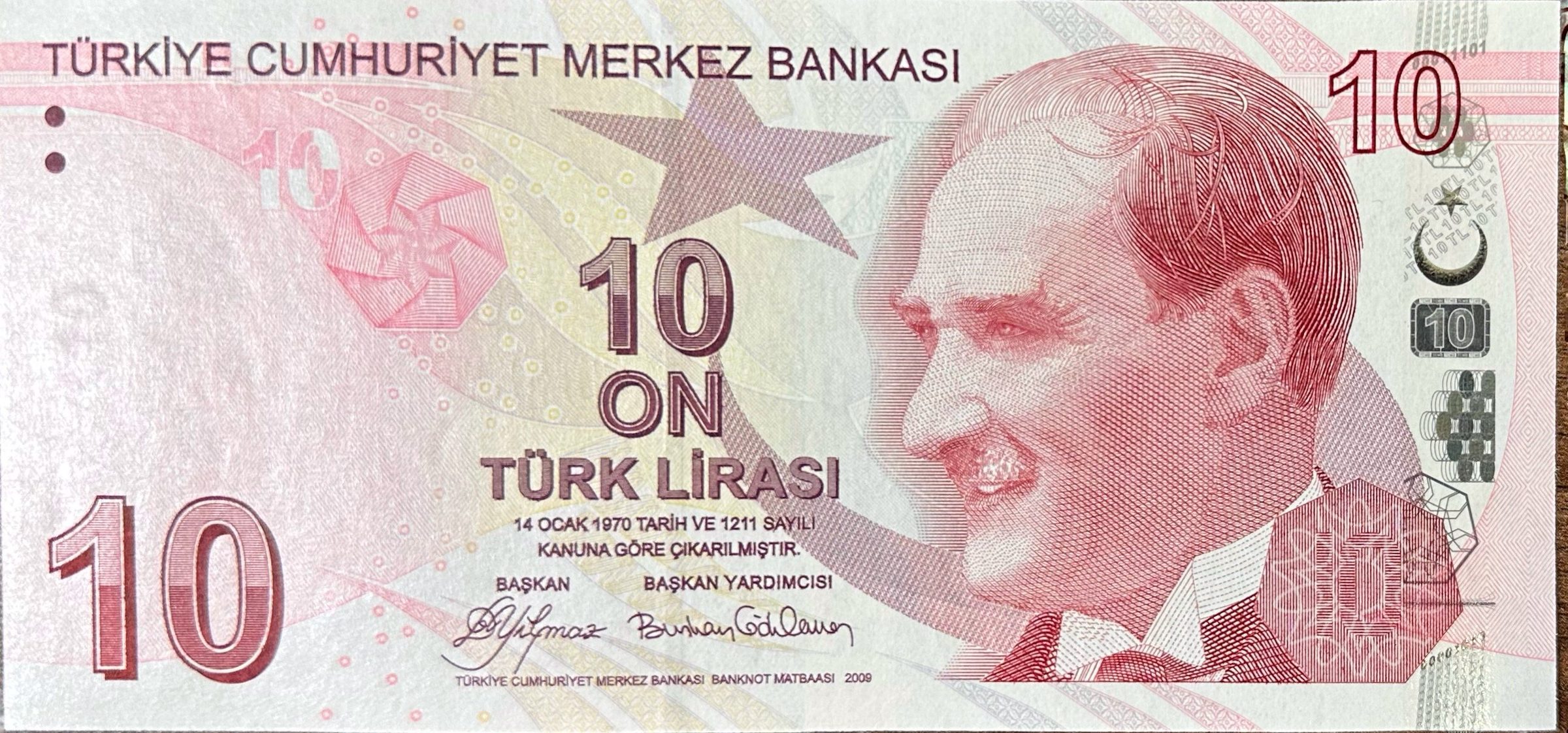 Turecko, 10 Lira (2009), P.223a