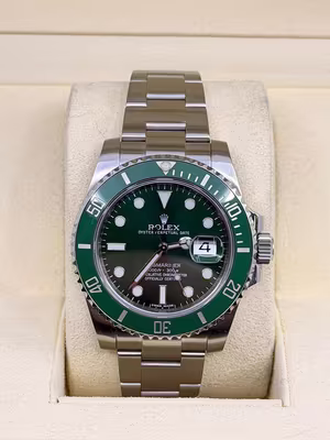 ROLEX 

SUBMARINER DATE 


116610LV