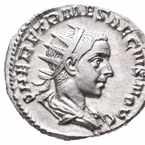 Antoninian, Rv: PRINCIPI IVVENTVTIS, Herennius ve vojenském oděvu zleva drží