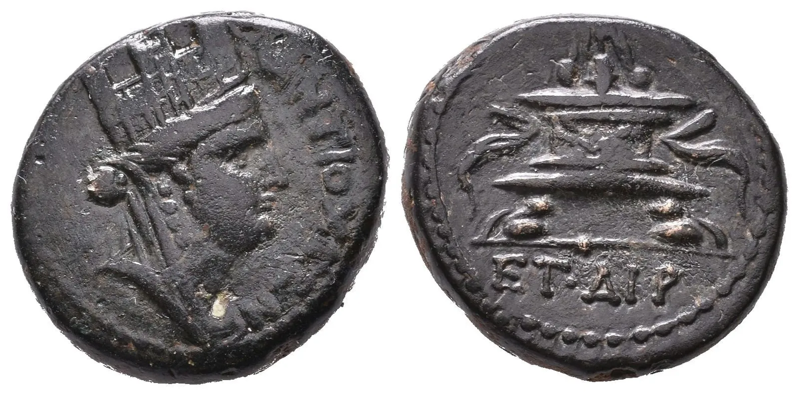 AE 21, rok 114 (65/66 AD), Busta bohyně zprava / — 1