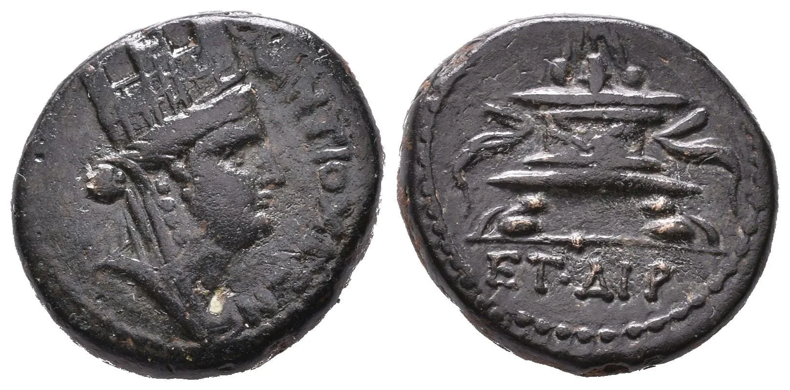 AE 21, rok 114 (65/66 AD), Busta bohyně zprava / — 1