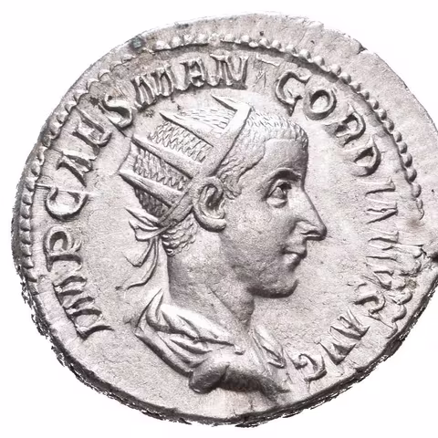 Antoninian, 238 - 239, Rv: VIRTVS AVG, stojící Virtus čelně přidržuje štít a drží oštěp,