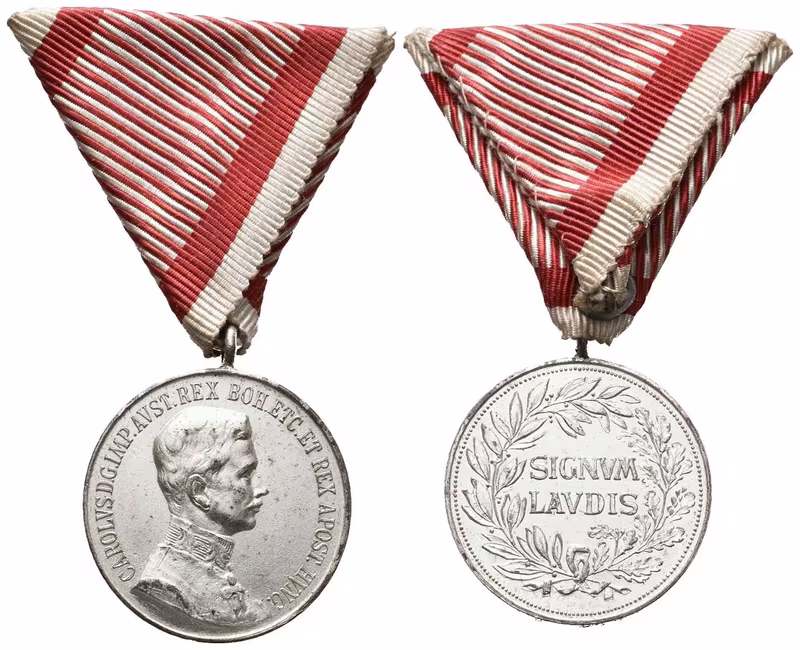 Signum Laudis, Karlova stříbrná medaile
